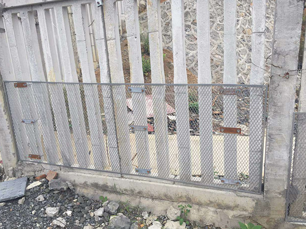 高鐵加高防護柵欄圖片4 高鐵加高防護柵欄圖片4