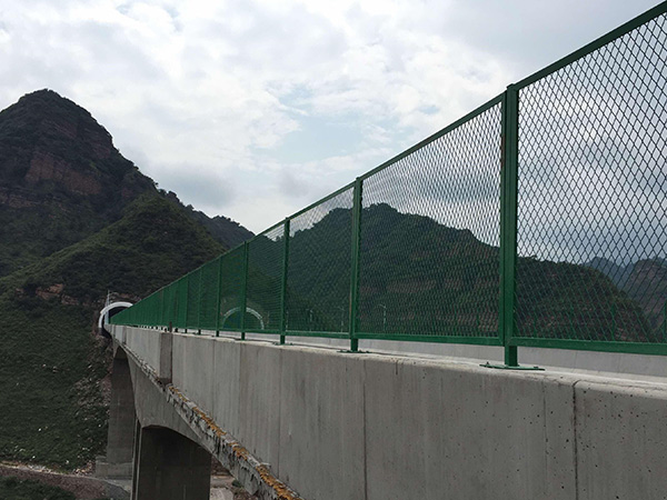 橋梁防拋網圖片3 橋梁防拋網圖片3
