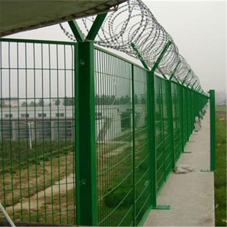 飛行區(qū)鋼筋網圍界案例展示圖片2 飛行區(qū)鋼筋網圍界案例展示圖片2