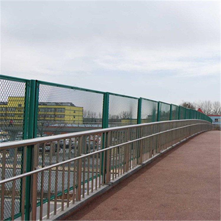 立交橋防拋網案例展示圖片3 立交橋防拋網案例展示圖片3